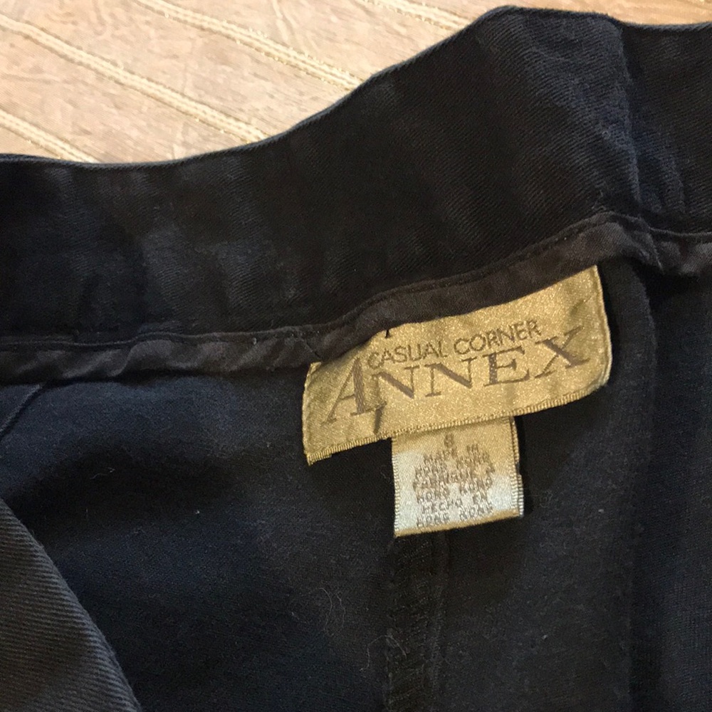 Casual Corner Vintage Black Capris